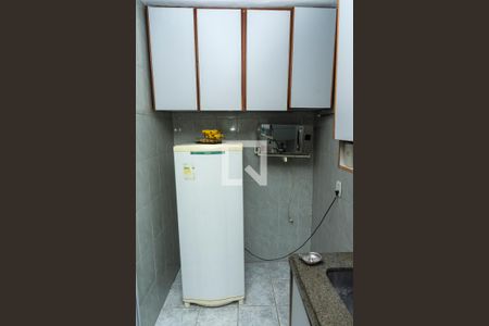 Apartamento para alugar com 65m², 2 quartos e 1 vagaCozinha - Armários