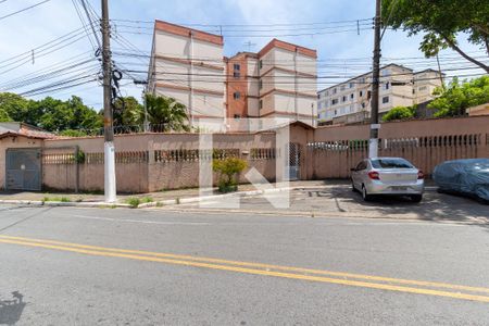 Fachada de kitnet/studio para alugar com 1 quarto, 40m² em Conjunto Residencial José Bonifácio, São Paulo