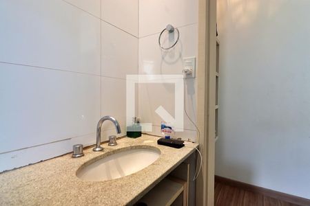 Apartamento à venda com 67m², 1 quarto e 2 vagasSuíte - Banheiro