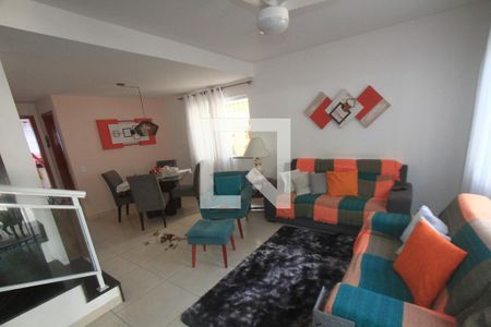 Sala de casa à venda com 3 quartos, 150m² em Piratininga, Niterói