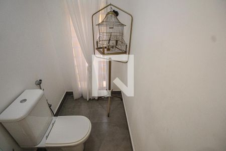 Casa para alugar com 290m², 5 quartos e 2 vagasLavabo