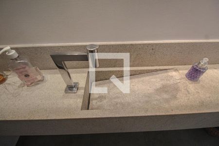 Casa para alugar com 290m², 5 quartos e 2 vagasLavabo