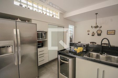 Casa para alugar com 290m², 5 quartos e 2 vagasCozinha