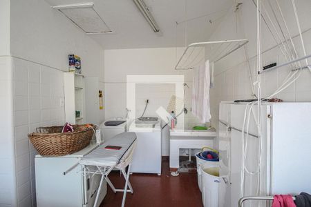 Casa para alugar com 290m², 5 quartos e 2 vagasÁrea de Serviço