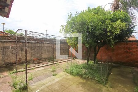 Casa à venda com 390m², 4 quartos e 5 vagas Casa à venda com 390m², 4 quartos e 5 vagasQuintal