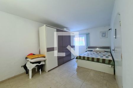 Casa à venda com 150m², 4 quartos e 3 vagasSuite - CASA 1