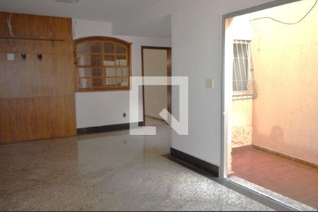 Sala de casa à venda com 5 quartos, 280m² em Alvorada, Contagem