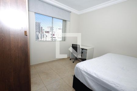 Quarto 01 de apartamento para alugar com 2 quartos, 58m² em Setor Bueno, Goiânia