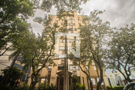 Fachada de apartamento para alugar com 3 quartos, 83m² em Jardim do Salso, Porto Alegre