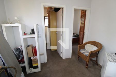 Apartamento à venda com 500m², 4 quartos e 5 vagasDetalhe dos quartos de serviço