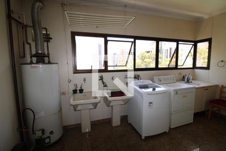 Apartamento à venda com 500m², 4 quartos e 5 vagasÁrea de Serviço