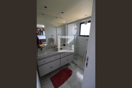 Apartamento à venda com 500m², 4 quartos e 5 vagasBanheiro da Suíte 1