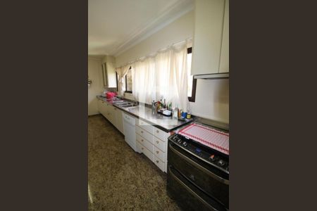 Apartamento à venda com 500m², 4 quartos e 5 vagasCozinha