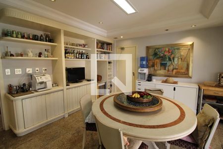 Apartamento à venda com 500m², 4 quartos e 5 vagasCopa