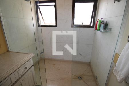 Apartamento à venda com 500m², 4 quartos e 5 vagasBanheiro da Suíte 2