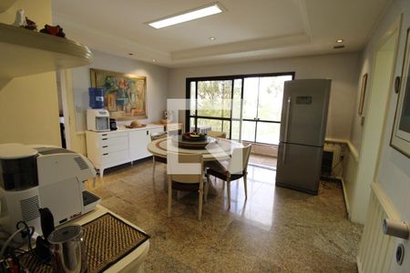 Apartamento à venda com 500m², 4 quartos e 5 vagasCopa