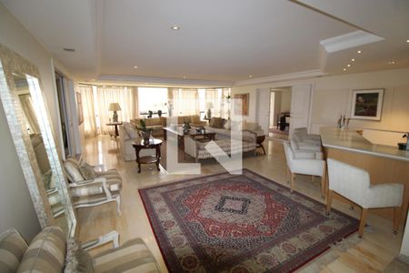 Sala de apartamento à venda com 4 quartos, 500m² em Vila Suzana, São Paulo