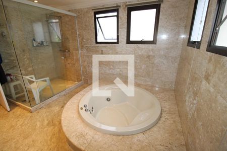 Apartamento à venda com 500m², 4 quartos e 5 vagasBanheiro da Suíte 4