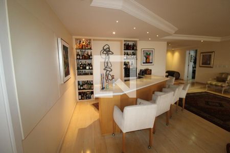 Detalhe Sala de apartamento à venda com 4 quartos, 500m² em Vila Suzana, São Paulo