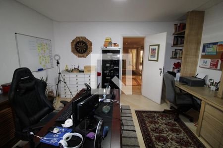 Apartamento à venda com 500m², 4 quartos e 5 vagasEscritório