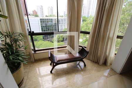 Varanda de apartamento à venda com 4 quartos, 500m² em Vila Suzana, São Paulo