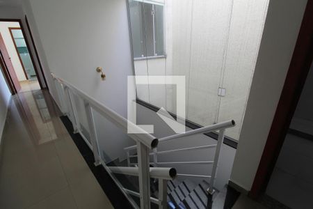 Escada de casa à venda com 3 quartos, 130m² em Freguesia (Jacarepaguá), Rio de Janeiro