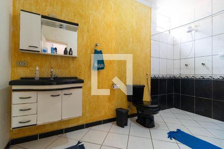 Casa à venda com 152m², 4 quartos e 1 vaga Casa à venda com 152m², 4 quartos e 1 vagaBanheiro da Suíte 01