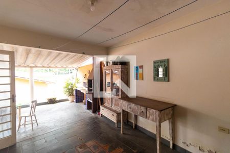 Casa à venda com 152m², 4 quartos e 1 vaga Casa à venda com 152m², 4 quartos e 1 vagaChurrasqueira