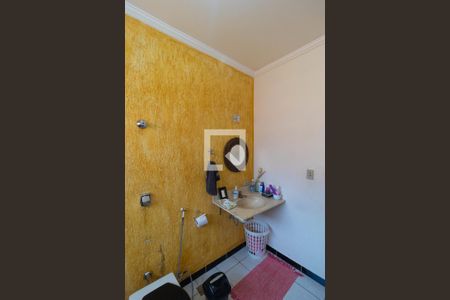 Casa à venda com 152m², 4 quartos e 1 vaga Casa à venda com 152m², 4 quartos e 1 vagaBanheiro