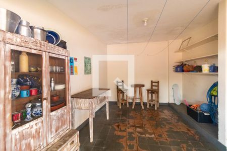 Casa à venda com 152m², 4 quartos e 1 vaga Casa à venda com 152m², 4 quartos e 1 vagaChurrasqueira