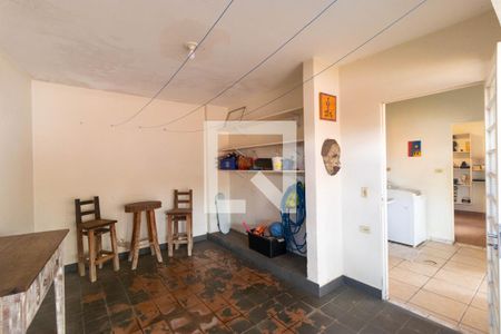 Casa à venda com 152m², 4 quartos e 1 vaga Casa à venda com 152m², 4 quartos e 1 vagaChurrasqueira