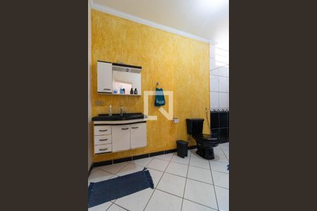 Casa à venda com 152m², 4 quartos e 1 vaga Casa à venda com 152m², 4 quartos e 1 vagaBanheiro da Suíte 01