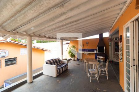 Casa à venda com 152m², 4 quartos e 1 vaga Casa à venda com 152m², 4 quartos e 1 vagaChurrasqueira