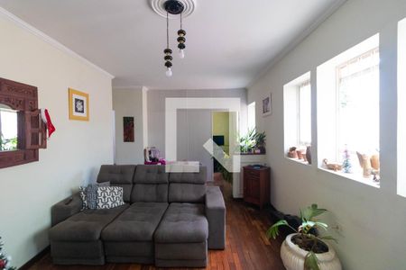 Salas de casa à venda com 4 quartos, 152m² em Vila Lemos, Campinas