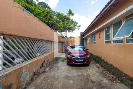 Casa à venda com 152m², 4 quartos e 1 vaga Casa à venda com 152m², 4 quartos e 1 vagaGaragem