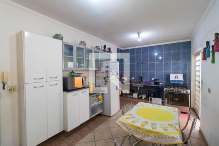 Casa à venda com 152m², 4 quartos e 1 vaga Casa à venda com 152m², 4 quartos e 1 vagaCozinha