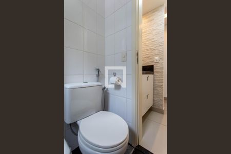 Apartamento à venda com 84m², 3 quartos e 4 vagasBanheiro Social