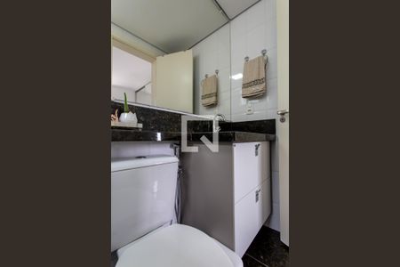 Apartamento à venda com 84m², 3 quartos e 4 vagasBanheiro da Suíte