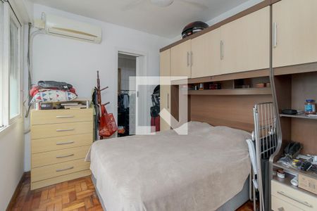 Quarto  de apartamento para alugar com 1 quarto, 32m² em Passo da Areia, Porto Alegre
