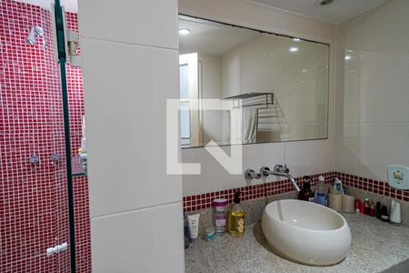 Apartamento à venda com 216m², 3 quartos e 2 vagasBanheiro Social