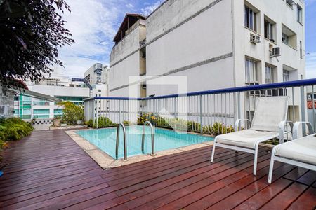 Apartamento à venda com 216m², 3 quartos e 2 vagasÁrea Externa