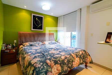 Apartamento à venda com 216m², 3 quartos e 2 vagasSuite 