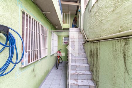 Casa à venda com 200m², 3 quartos e 2 vagas Casa à venda com 200m², 3 quartos e 2 vagasÁrea externa