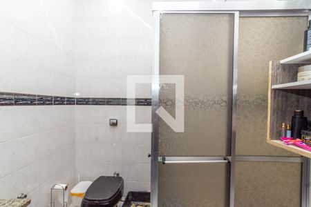 Casa à venda com 200m², 3 quartos e 2 vagas Casa à venda com 200m², 3 quartos e 2 vagasBanheiro da Suíte