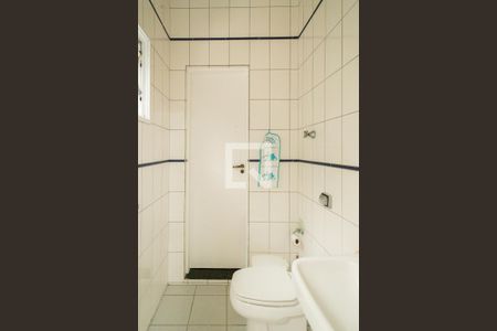 Casa à venda com 390m², 5 quartos e 10 vagasLavabo 1