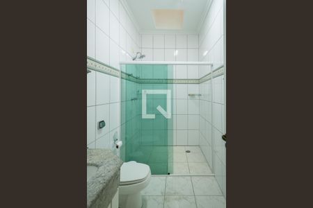 Casa à venda com 390m², 5 quartos e 10 vagasBanheiro Social 