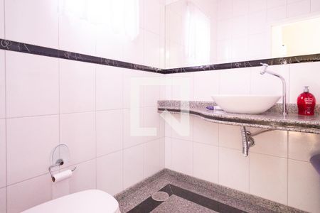 Casa à venda com 390m², 5 quartos e 10 vagasLavabo 2