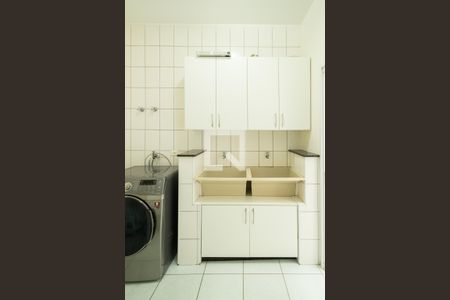 Casa à venda com 390m², 5 quartos e 10 vagasÁrea de Serviço