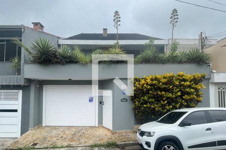 Casa à venda com 390m², 5 quartos e 10 vagasFachada 