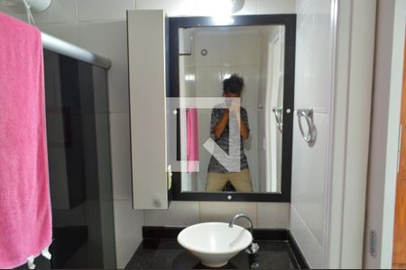 Casa de condomínio à venda com 120m², 2 quartos e sem vaga Casa de condomínio à venda com 120m², 2 quartos e sem vagaBanheiro da Suíte 1